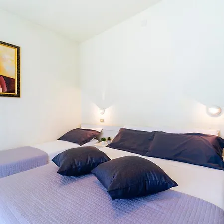 Astra Hotel